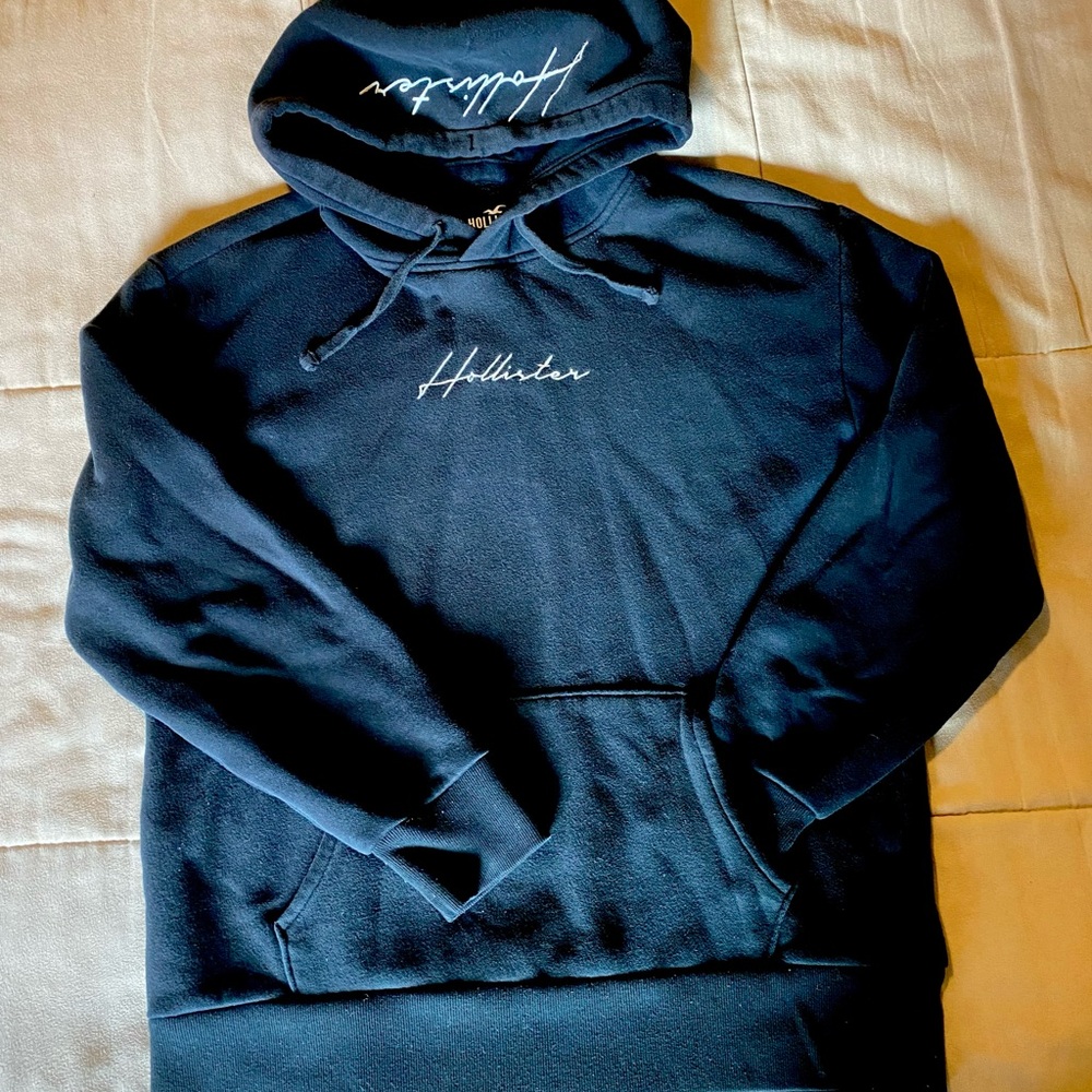 Hollister Men's Black Hoodie